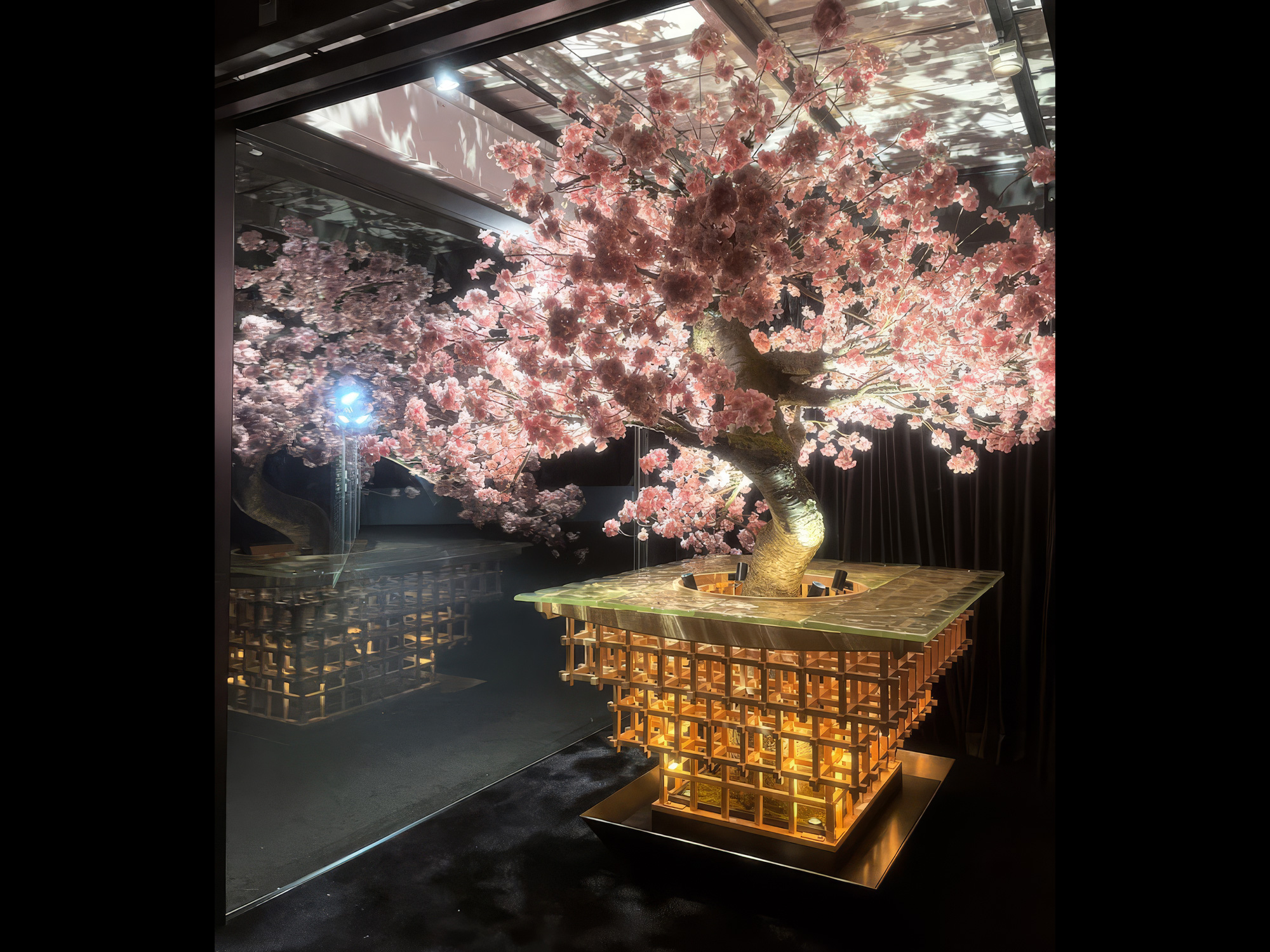 桜造形オブジェ「千鳥」設置シーン2 桜造形オブジェ「千鳥」設置シーン2